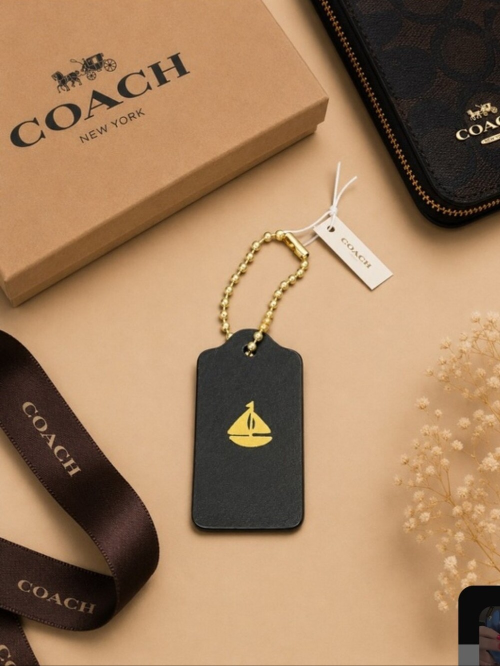 (0001) Coach Sailboat Hang Tag